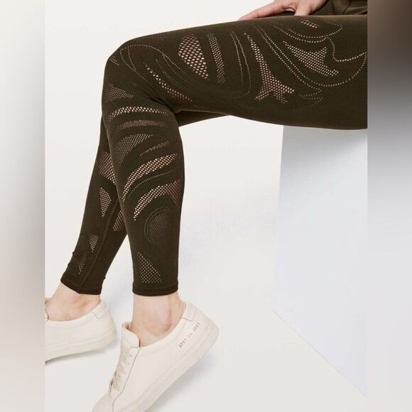 Lululemon Dark Olive Green Mesh Reveal 26” Tight Legging - Picture 3 of 11